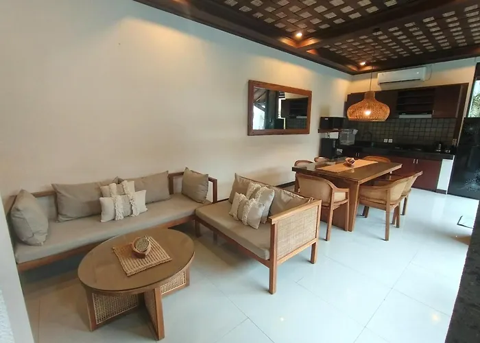 Cucu - - 3 Bedroom レギャン